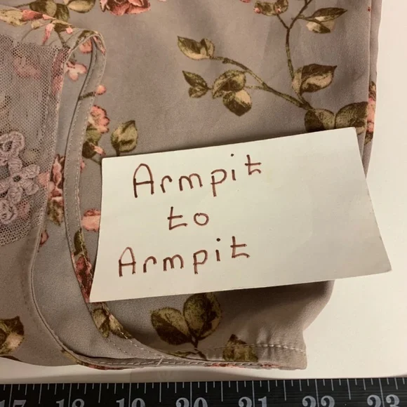 Xhilaration Womens Blouse SZ XXL taupe floral illusion bodice romantic cottageco - Picture 6 of 7